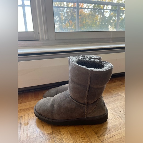 Ugh Boots - Picture 2 of 3